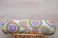 Yoga Bolster mit Bio Dinkelspelzen, mit Mandalamuster "Sky Blue"