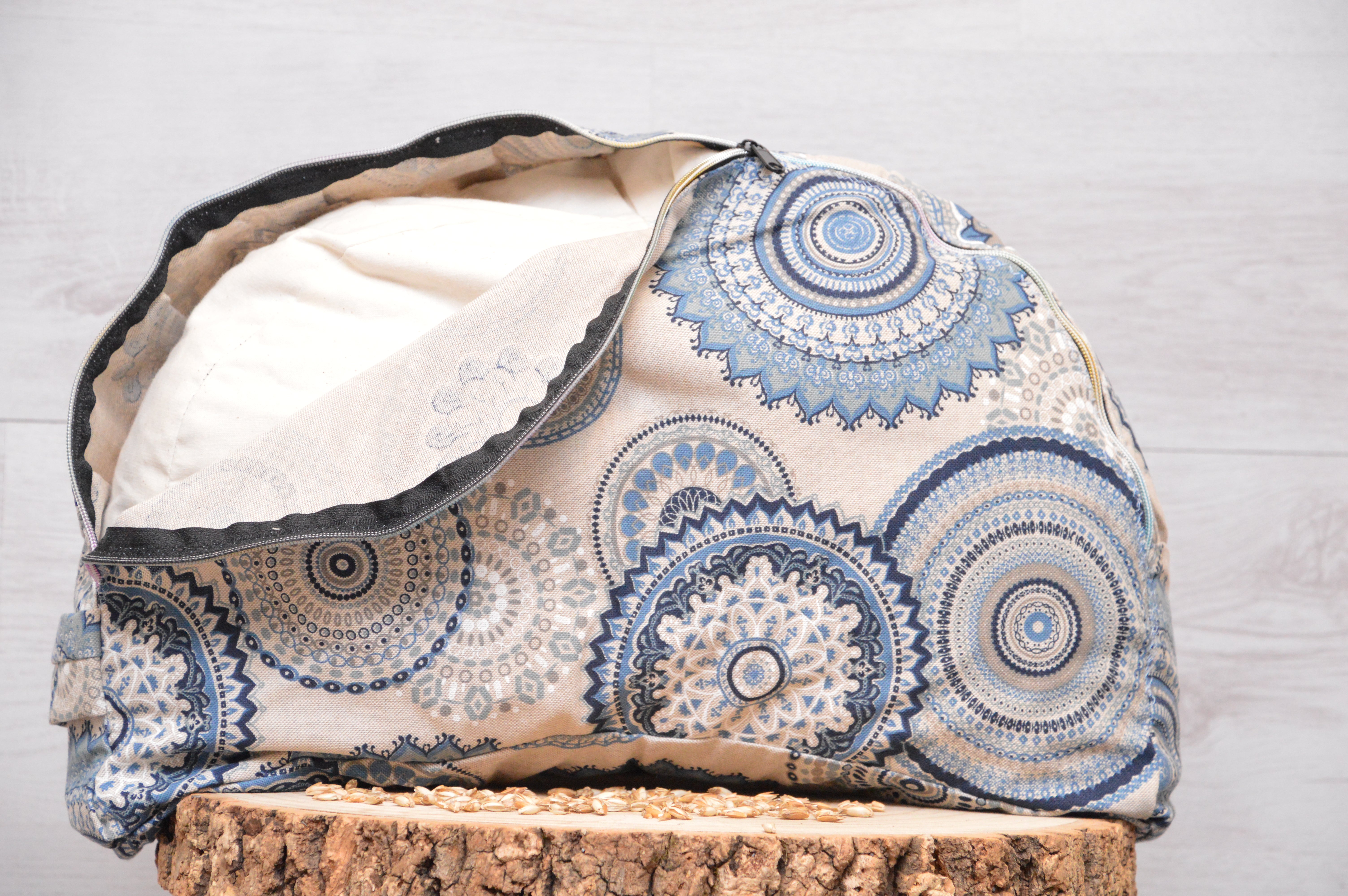 Halbmondkissen " Deep Blue "