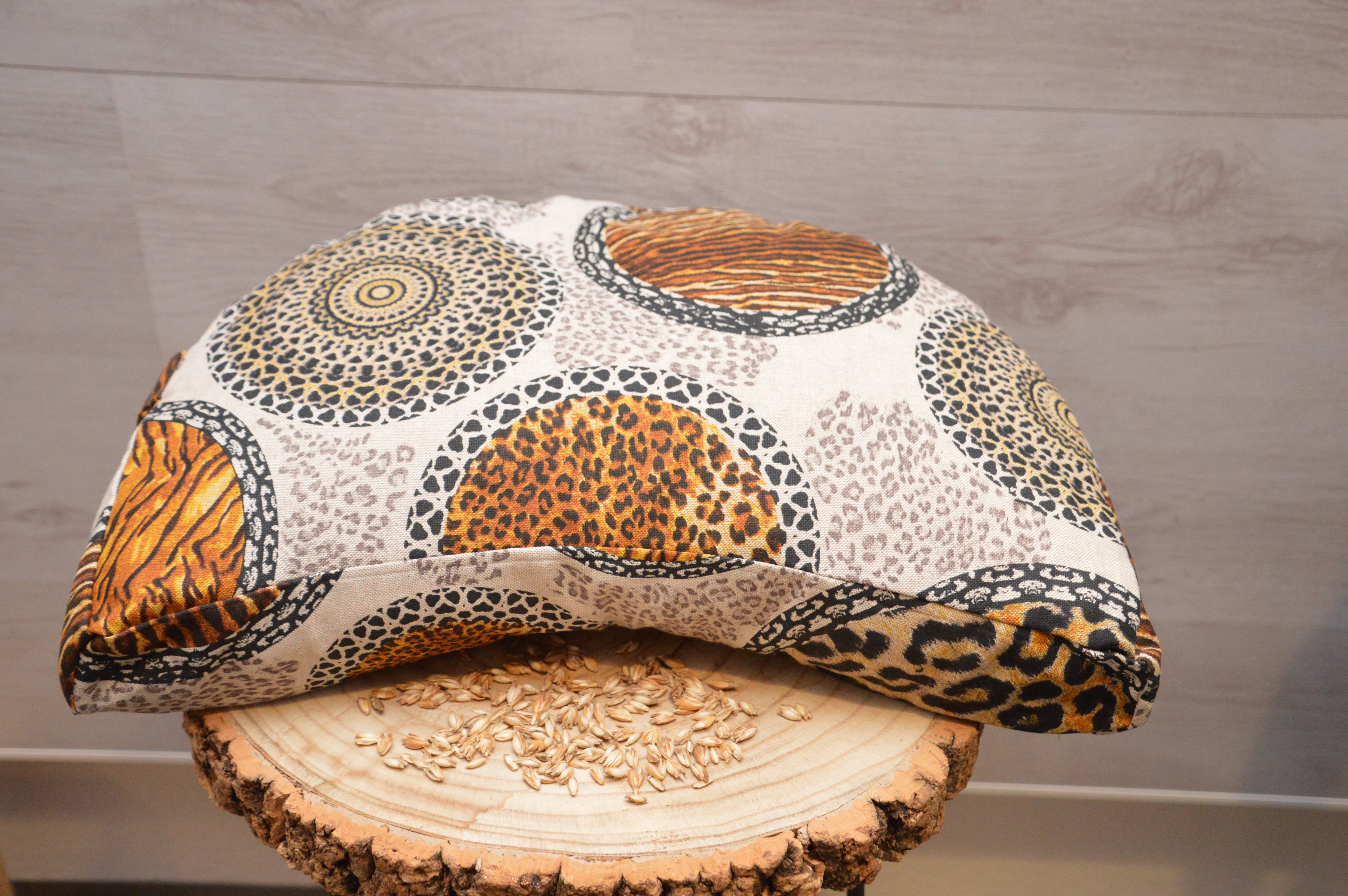 Halbmondkissen " Wild Thing "